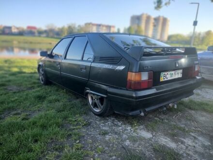 Сітроен БХ 1990 у Стрые на Automoto.ua Чорний Сітроен БХ, об'ємом двигуна 1.9 л та пробігом 300 тис. км за 1800 $, фото 1 на Automoto.ua