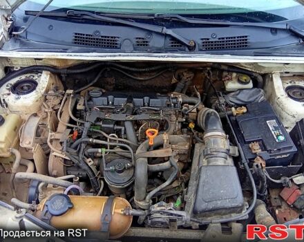 Белый Ситроен Берлинго, объемом двигателя 2 л и пробегом 550 тыс. км за 1800 $, фото 6 на Automoto.ua