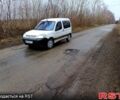 Белый Ситроен Берлинго, объемом двигателя 2 л и пробегом 430 тыс. км за 3250 $, фото 1 на Automoto.ua