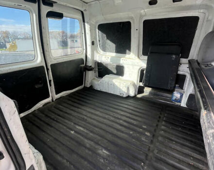 Ситроен Берлинго 2006 в Черновцах на Automoto.ua Белый Ситроен Берлинго, объемом двигателя 1.9 л и пробегом 350 тыс. км за 2950 $, фото 5 на Automoto.ua