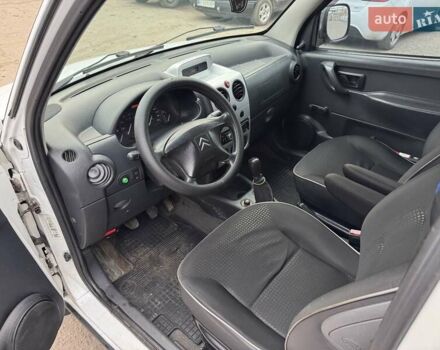 Белый Ситроен Берлинго, объемом двигателя 1.9 л и пробегом 310 тыс. км за 3850 $, фото 4 на Automoto.ua