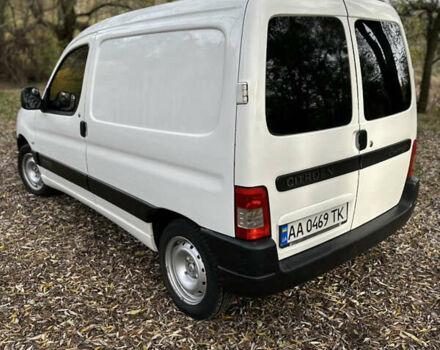 Белый Ситроен Берлинго, объемом двигателя 1.9 л и пробегом 412 тыс. км за 3800 $, фото 3 на Automoto.ua