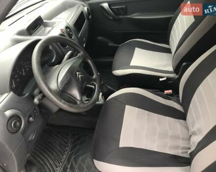 Белый Ситроен Берлинго, объемом двигателя 1.56 л и пробегом 331 тыс. км за 3100 $, фото 4 на Automoto.ua