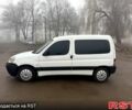 Белый Ситроен Берлинго, объемом двигателя 1.6 л и пробегом 220 тыс. км за 3800 $, фото 6 на Automoto.ua