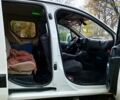 Білий Сітроен Берлінго, об'ємом двигуна 1.6 л та пробігом 280 тис. км за 5600 $, фото 4 на Automoto.ua
