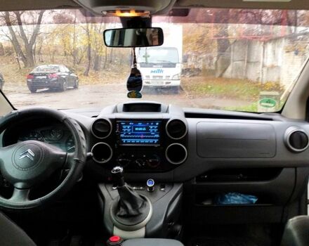 Білий Сітроен Берлінго, об'ємом двигуна 1.6 л та пробігом 280 тис. км за 5600 $, фото 5 на Automoto.ua