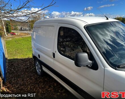 Ситроен Берлинго 2009 в Залещиках на Automoto.ua Белый Ситроен Берлинго, объемом двигателя 1.6 л и пробегом 185 тыс. км за 2500 $, фото 2 на Automoto.ua