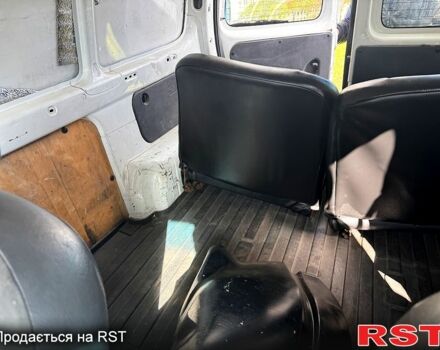 Ситроен Берлинго 2009 в Залещиках на Automoto.ua Белый Ситроен Берлинго, объемом двигателя 1.6 л и пробегом 185 тыс. км за 2500 $, фото 8 на Automoto.ua