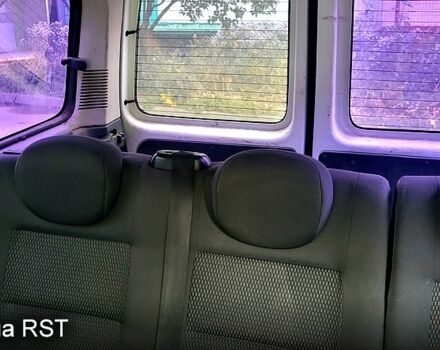 Белый Ситроен Берлинго, объемом двигателя 1.4 л и пробегом 300 тыс. км за 4500 $, фото 3 на Automoto.ua