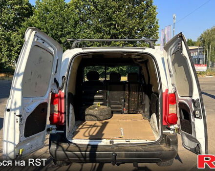 Ситроен Берлинго 2010 в Николаеве на Automoto.ua Белый Ситроен Берлинго, объемом двигателя 1.6 л и пробегом 552 тыс. км за 3500 $, фото 10 на Automoto.ua