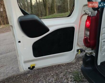 Білий Сітроен Берлінго, об'ємом двигуна 1.6 л та пробігом 313 тис. км за 5900 $, фото 13 на Automoto.ua