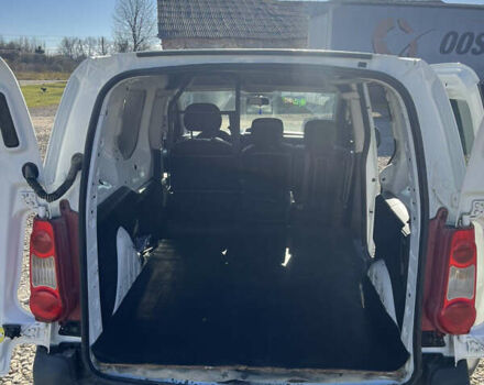 Білий Сітроен Берлінго, об'ємом двигуна 1.56 л та пробігом 333 тис. км за 4500 $, фото 6 на Automoto.ua