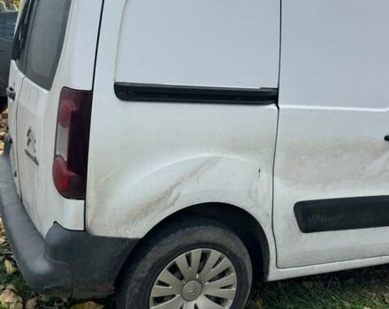 Білий Сітроен Берлінго, об'ємом двигуна 1.6 л та пробігом 347 тис. км за 4000 $, фото 4 на Automoto.ua