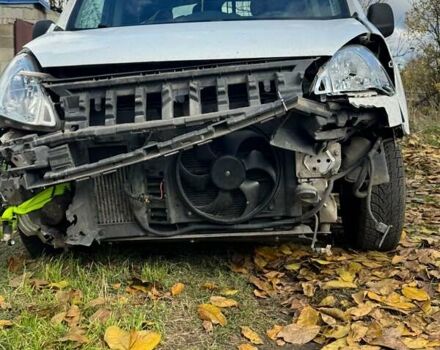 Білий Сітроен Берлінго, об'ємом двигуна 1.6 л та пробігом 347 тис. км за 4000 $, фото 18 на Automoto.ua