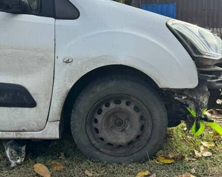 Білий Сітроен Берлінго, об'ємом двигуна 1.6 л та пробігом 347 тис. км за 4000 $, фото 15 на Automoto.ua