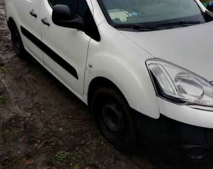 Белый Ситроен Берлинго, объемом двигателя 1.56 л и пробегом 260 тыс. км за 5500 $, фото 8 на Automoto.ua