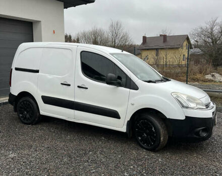 Белый Ситроен Берлинго, объемом двигателя 1.56 л и пробегом 280 тыс. км за 6500 $, фото 2 на Automoto.ua