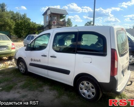 Белый Ситроен Берлинго, объемом двигателя 1.6 л и пробегом 180 тыс. км за 8900 $, фото 2 на Automoto.ua