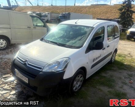 Белый Ситроен Берлинго, объемом двигателя 1.6 л и пробегом 180 тыс. км за 8900 $, фото 1 на Automoto.ua