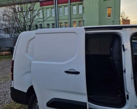 Белый Ситроен Берлинго, объемом двигателя 1.56 л и пробегом 276 тыс. км за 11000 $, фото 9 на Automoto.ua