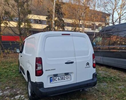 Белый Ситроен Берлинго, объемом двигателя 1.56 л и пробегом 276 тыс. км за 11000 $, фото 2 на Automoto.ua