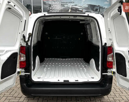 Белый Ситроен Берлинго, объемом двигателя 1.56 л и пробегом 157 тыс. км за 16769 $, фото 8 на Automoto.ua