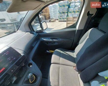 Білий Сітроен Берлінго, об'ємом двигуна 0 л та пробігом 140 тис. км за 13000 $, фото 7 на Automoto.ua