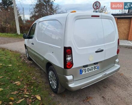 Белый Ситроен Берлинго, объемом двигателя 0 л и пробегом 14 тыс. км за 7300 $, фото 2 на Automoto.ua