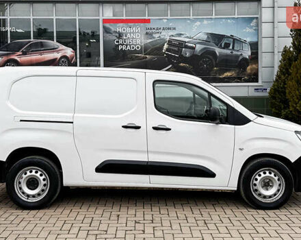 Белый Ситроен Берлинго, объемом двигателя 1.56 л и пробегом 157 тыс. км за 16769 $, фото 3 на Automoto.ua