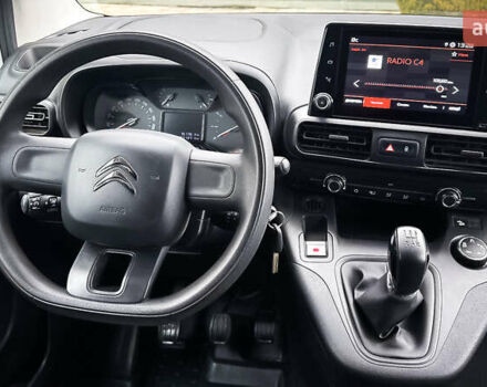 Белый Ситроен Берлинго, объемом двигателя 1.56 л и пробегом 157 тыс. км за 16769 $, фото 11 на Automoto.ua