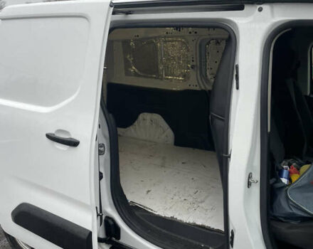 Белый Ситроен Берлинго, объемом двигателя 1.56 л и пробегом 125 тыс. км за 12900 $, фото 4 на Automoto.ua