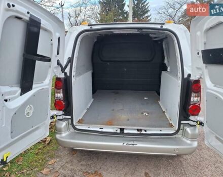 Белый Ситроен Берлинго, объемом двигателя 0 л и пробегом 14 тыс. км за 7300 $, фото 3 на Automoto.ua
