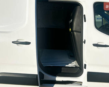 Белый Ситроен Берлинго, объемом двигателя 1.56 л и пробегом 157 тыс. км за 16769 $, фото 9 на Automoto.ua