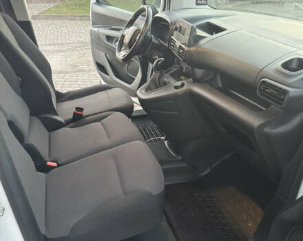 Белый Ситроен Берлинго, объемом двигателя 1.5 л и пробегом 132 тыс. км за 14850 $, фото 8 на Automoto.ua