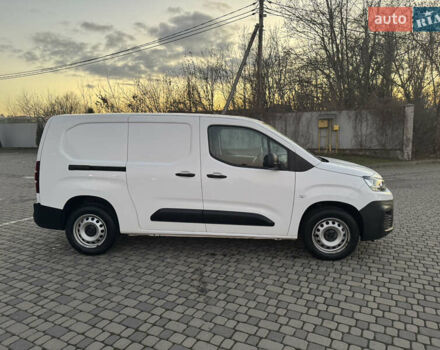 Белый Ситроен Берлинго, объемом двигателя 1.5 л и пробегом 132 тыс. км за 14850 $, фото 3 на Automoto.ua