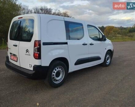 Белый Ситроен Берлинго, объемом двигателя 0 л и пробегом 35 тыс. км за 15000 $, фото 4 на Automoto.ua