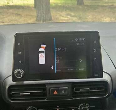 Білий Сітроен Берлінго, об'ємом двигуна 1.5 л та пробігом 113 тис. км за 19300 $, фото 1 на Automoto.ua