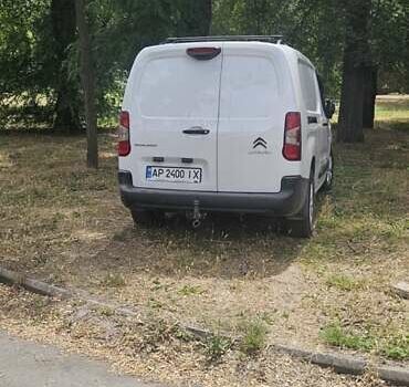 Білий Сітроен Берлінго, об'ємом двигуна 1.5 л та пробігом 113 тис. км за 19300 $, фото 4 на Automoto.ua