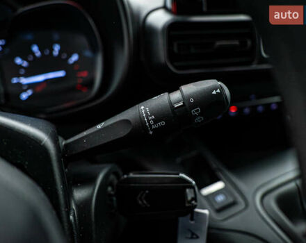 Білий Сітроен Берлінго, об'ємом двигуна 1.5 л та пробігом 71 тис. км за 17556 $, фото 12 на Automoto.ua