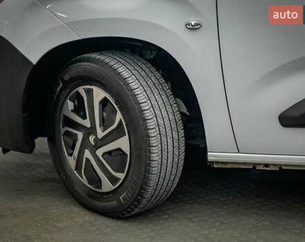 Білий Сітроен Берлінго, об'ємом двигуна 1.5 л та пробігом 71 тис. км за 17556 $, фото 7 на Automoto.ua