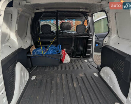 Белый Ситроен Берлинго, объемом двигателя 1.56 л и пробегом 430 тыс. км за 5000 $, фото 9 на Automoto.ua