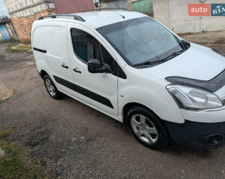 Белый Ситроен Берлинго, объемом двигателя 1.56 л и пробегом 430 тыс. км за 5000 $, фото 2 на Automoto.ua