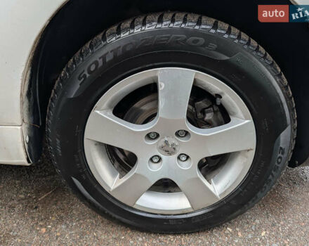 Белый Ситроен Берлинго, объемом двигателя 1.56 л и пробегом 430 тыс. км за 5000 $, фото 6 на Automoto.ua