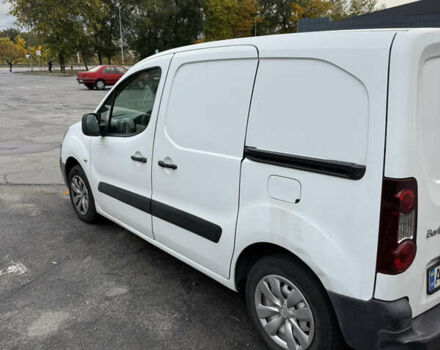 Белый Ситроен Берлинго, объемом двигателя 1.56 л и пробегом 112 тыс. км за 9000 $, фото 4 на Automoto.ua