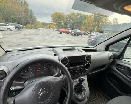 Белый Ситроен Берлинго, объемом двигателя 1.56 л и пробегом 112 тыс. км за 9000 $, фото 6 на Automoto.ua