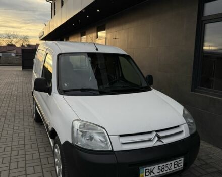 Белый Ситроен Берлинго, объемом двигателя 2 л и пробегом 165 тыс. км за 2999 $, фото 1 на Automoto.ua