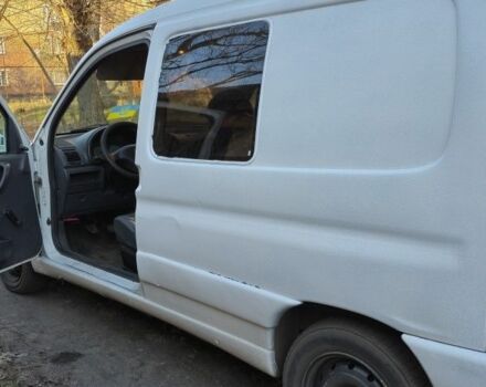 Белый Ситроен Берлинго, объемом двигателя 1.9 л и пробегом 305 тыс. км за 1500 $, фото 4 на Automoto.ua