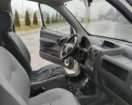 Белый Ситроен Берлинго, объемом двигателя 1.9 л и пробегом 286 тыс. км за 2300 $, фото 9 на Automoto.ua