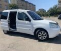 Белый Ситроен Берлинго, объемом двигателя 2 л и пробегом 225 тыс. км за 3800 $, фото 7 на Automoto.ua