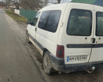 Білий Сітроен Берлінго, об'ємом двигуна 2 л та пробігом 145 тис. км за 1350 $, фото 5 на Automoto.ua